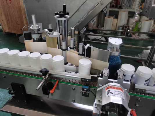Labeling Machine For Round Bottle Jar Vertical Label Sticker 20-50pcs/Min